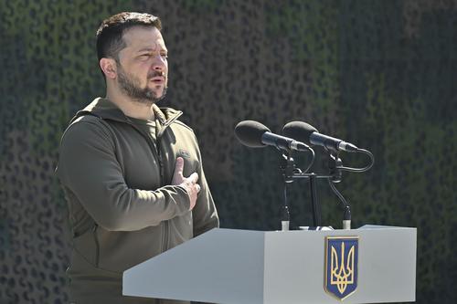 Сальдо заявил, что у Зеленского есть шанс достичь мира в Украине, если он откажется следовать инструкциям Запада