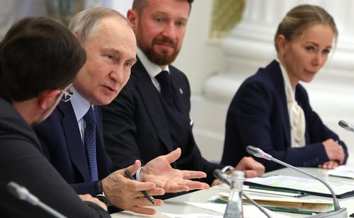 Путин прервал встречу с членами организации  «Деловая Россия», чтобы поговорить по телефону с Лулой да Силвой