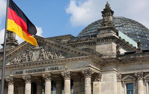 Низкий патриотизм немцев не устраивает консерваторов в Бундестаге