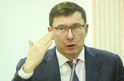 Служивший оператором БПЛА бывший генпрокурор Украины Юрий Луценко заявил о полном контроле России над Артемовском