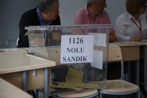 Эрдоган и Кылычдароглу проголосовали во втором туре выборов президента Турции