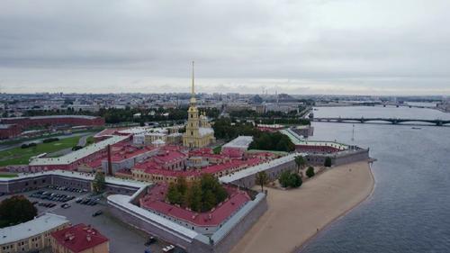 Роскосмос сделал спутниковый снимок Петербурга в честь 320-летия города