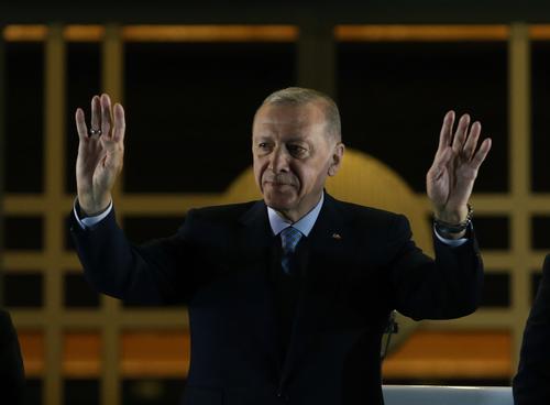 НАТО и Евросоюз поздравили Эрдогана с победой на выборах президента Турции