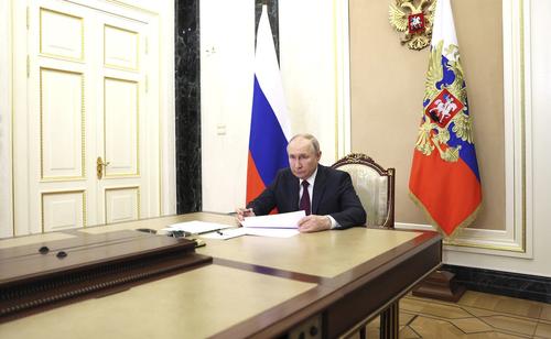 Путин предложил постоянным членам Совбеза обсудить развитие межнациональных отношений в контексте обеспечения безопасности РФ