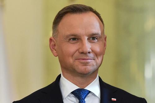 Президент Польши Дуда внесет изменения в закон о российском влиянии практически сразу после его подписания