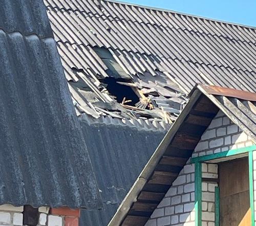 В Курске беспилотник ВСУ нанес повреждение подъезду многоэтажного дома