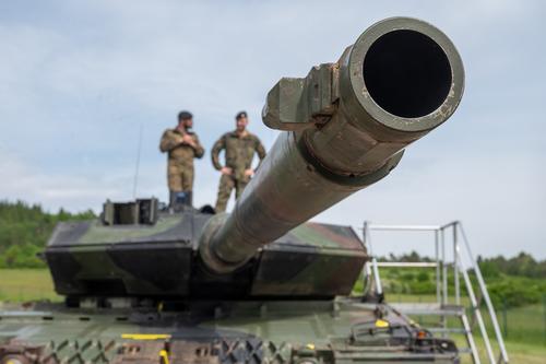 Врио главы ДНР Пушилин: ВСУ специально уничтожили подбитый танк Leopard, чтобы он не достался России