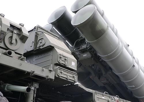 Системы ПВО сбили над Крымом две украинские ракеты