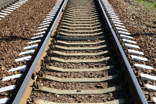 В Крыму из-за повреждения железнодорожных путей приостановили движение поездов
