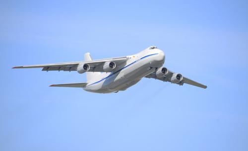 Власти Канады намерены арестовать российский транспортный самолет Ан-124 «Руслан» и передать его Украине
