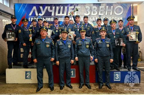 Хабаровские пожарные взяли «серебро» в дальневосточных соревнованиях
