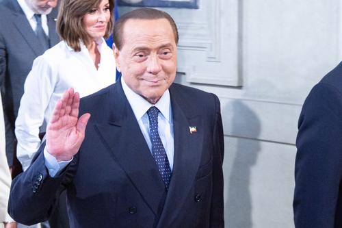 Зампред Совбеза РФ Медведев заявил, что Берлускони был патриотом Италии