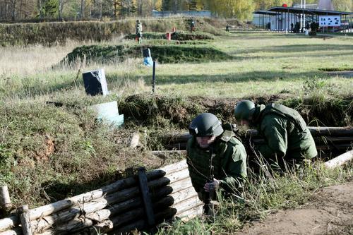 Эксперт Марочко заявил, что Киев передислоцирует солдат и технику на Донецкое направление 