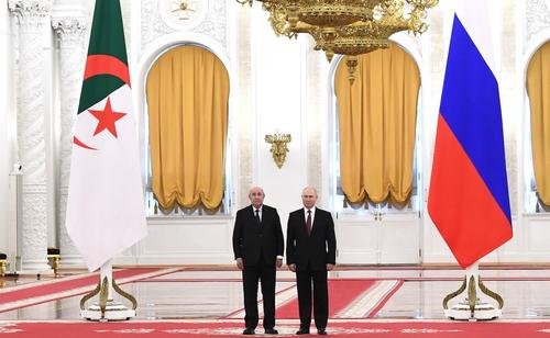 Переговоры Путина и главы Алжира Теббуна в широком составе начались в Кремле