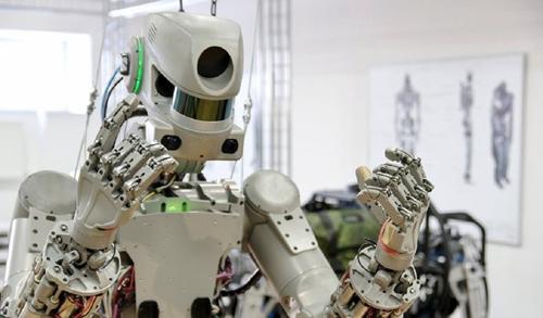 Через 15 лет роботы могут превзойти человека