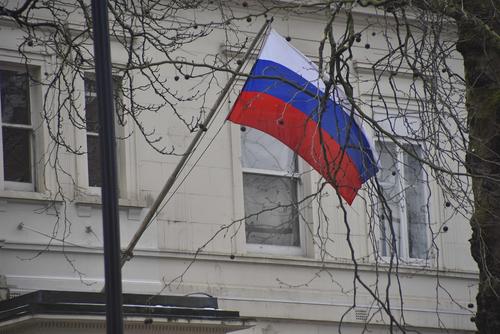 Посольство РФ в Лондоне заявило, что конференция по восстановлению Украины — лишь прикрытие для скупки Западом украинских активов