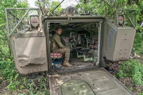 Экс-подполковник ЛНР Марочко: Вооруженные силы Украины не эвакуируют тела своих военных в районе Серебрянского лесничества в ЛНР