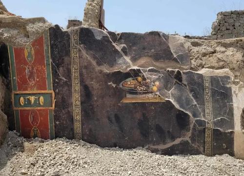 2 000-летний натюрморт был обнаружен при новых раскопках Помпеи