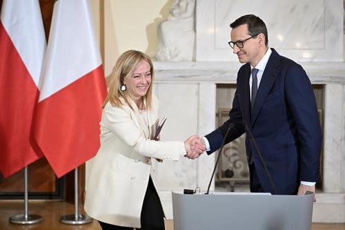 Италия и Польша считают, что Украине на саммите НАТО должны быть предоставлены «самые сильные» гарантии безопасности