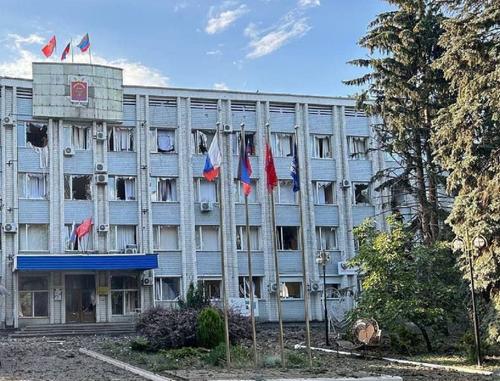 ВСУ нанесли удар по зданию администрации Волновахи