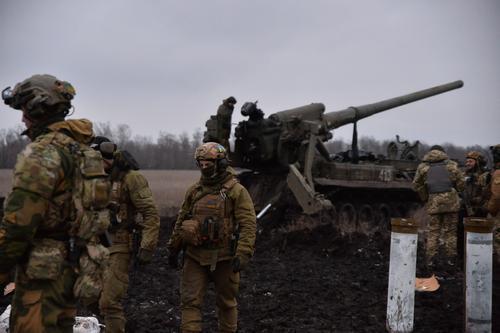 NYT: чиновники США считают, что поставки на Украину кассетных боеприпасов являются временной мерой 