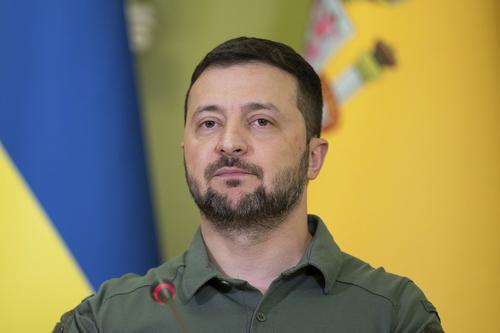 Novinite: Зеленский передал болгарскому руководству список необходимого оружия для Украины