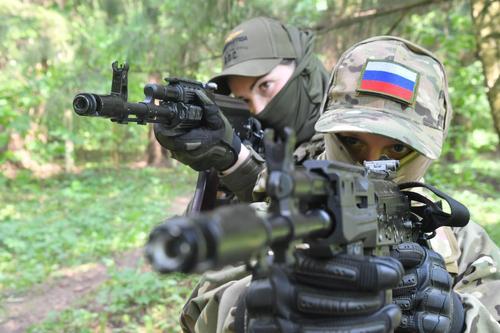 Советник Пушилина Гагин заявил, что российские войска продвигаются на Авдеевском и Марьинском направлениях