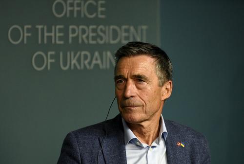 Бывший генсек НАТО Расмуссен считает, что не нужно ждать окончания конфликта для принятия Украины в НАТО