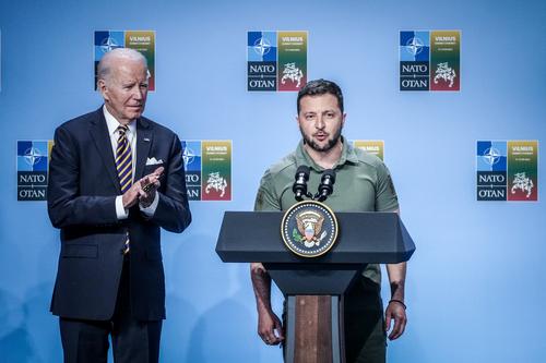 Байден назвал принятую на саммите НАТО декларацию о поддержке Киева сильным заявлением стран G7 об их приверженности Украине