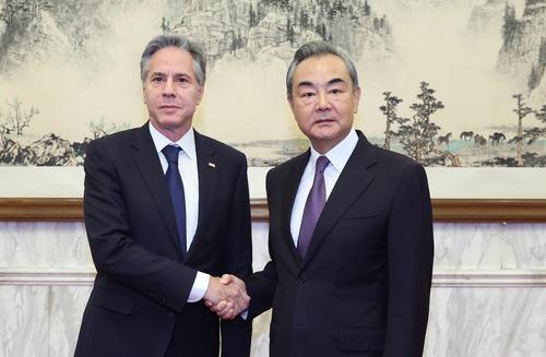 Блинкен назвал «откровенным и конструктивным» разговор с главой китайской дипломатии Ван И