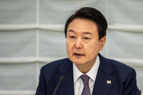 Yonhap: президент Южной Кореи Юн Сок Ёль намерен обсудить в Киеве оказание помощи Украине 