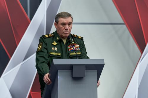 Главком ВСУ Залужный призвал искать способы убийства начальника Генштаба Герасимова, чтобы победить Россию