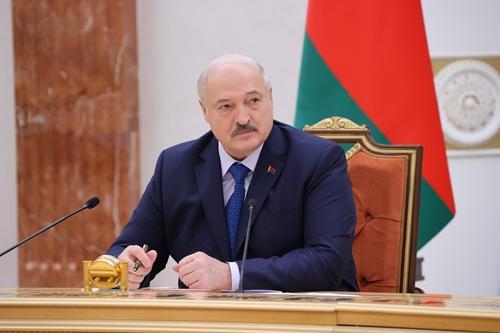 В Европарламенте призвали добиваться выдачи МУС ордера на арест Лукашенко из-за участия в эвакуации детей из зоны СВО 