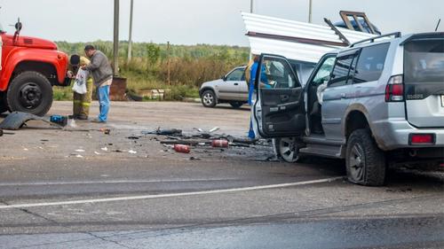 Сотрудники ДПС попали в смертельную аварию на КАД в Петербурге