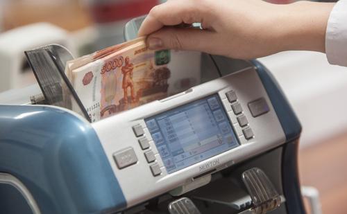 В Хабаровском крае два банковских служащих присвоили 19 млн рублей