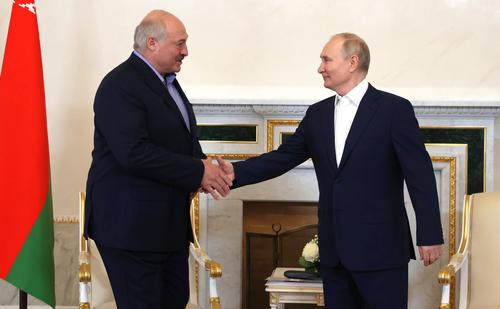 Президент Белоруссии Александр Лукашенко завершил рабочий визит в Россию
