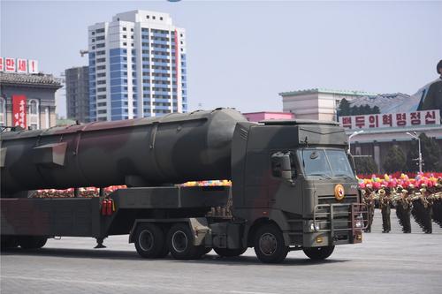 Северная Корея впервые показала на военном параде ядерный подводный беспилотник «Хиэль-1»