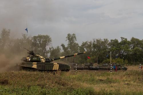 Экипаж танка под командованием Комаровского уничтожил на Времевском выступе несколько бронемашин и 20 военных армии Украины