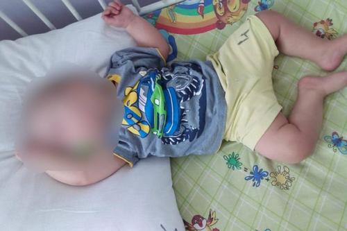 В Хабаровском крае нашли младенца в коляске без присмотра