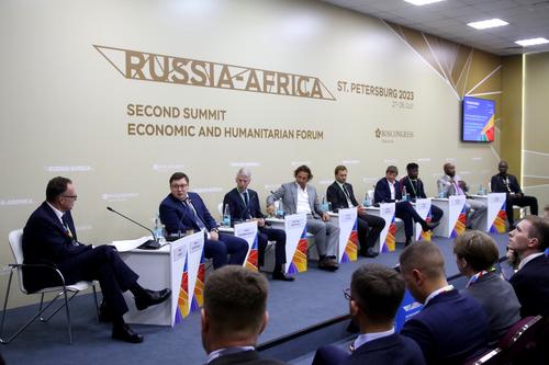 На саммите и форуме «Россия – Африка» были подписаны 160 соглашений и приняты пять ключевых документов
