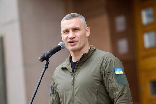 Мэр Киева Кличко: ночью в нескольких районах столицы Украины прогремели взрывы