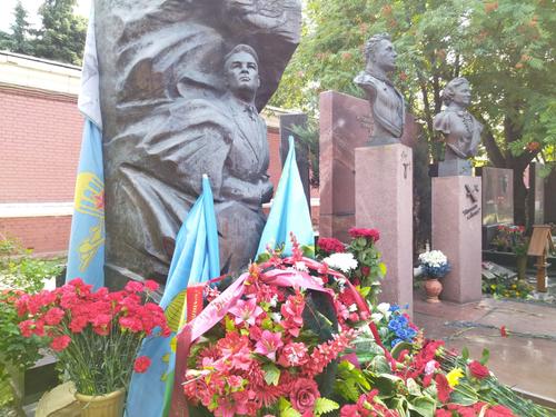 В Москве отметили 93-ю годовщину основания Воздушно-десантных войск
