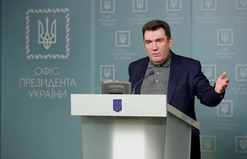 Секретарь Совнацбеза Данилов назвал «безумным» количество российских мин, которые находятся на пути наступающих военных Украины