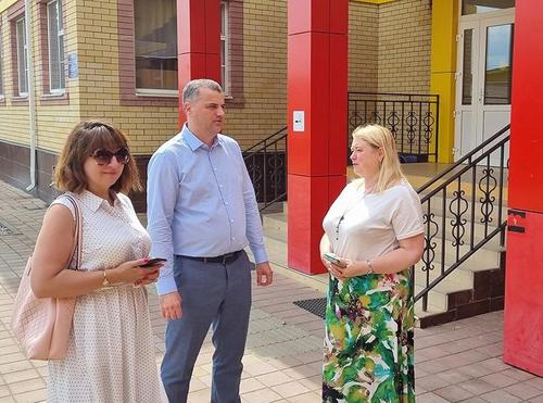 Кубанский депутат Косач помогает в ремонте образовательных учреждений в Белореченске