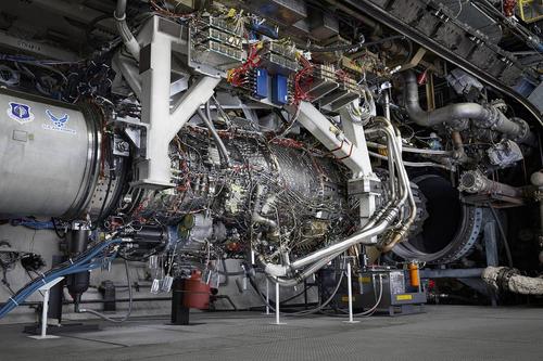 Defense News: США пытаются создать двигатель самолёта 6-го поколения 