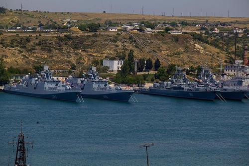 Черноморскому флоту потребуется патрульная авиация для защиты кораблей от беспилотников