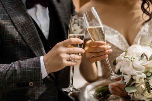 Итальянский банкир публично унизил невесту на свадьбе