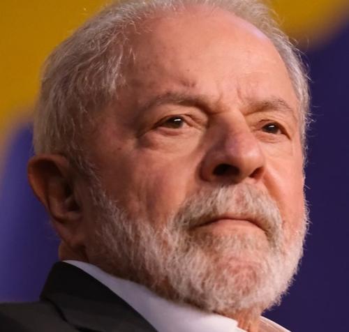 Глава Бразилии Лула призвал вкладывать деньги в борьбу с голодом, а не в войну