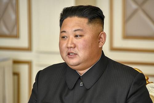 Ким Чен Ын проинспектировал военные заводы КНДР, где делают тактические ракеты