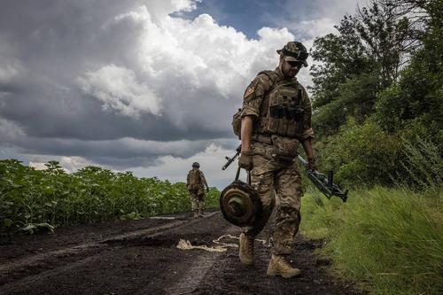 Офицер ВС США Дэвис: ВСУ оказались в смертельной ловушке российской армии 